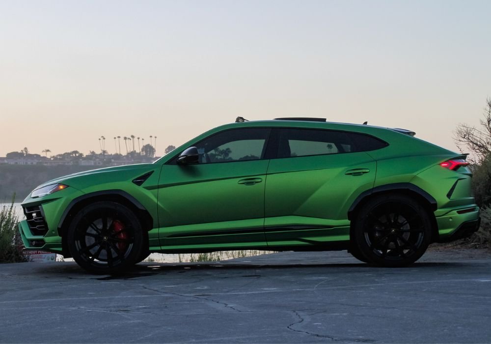 Lamborghini Urus Green Rental | Apex Exotic Rentals