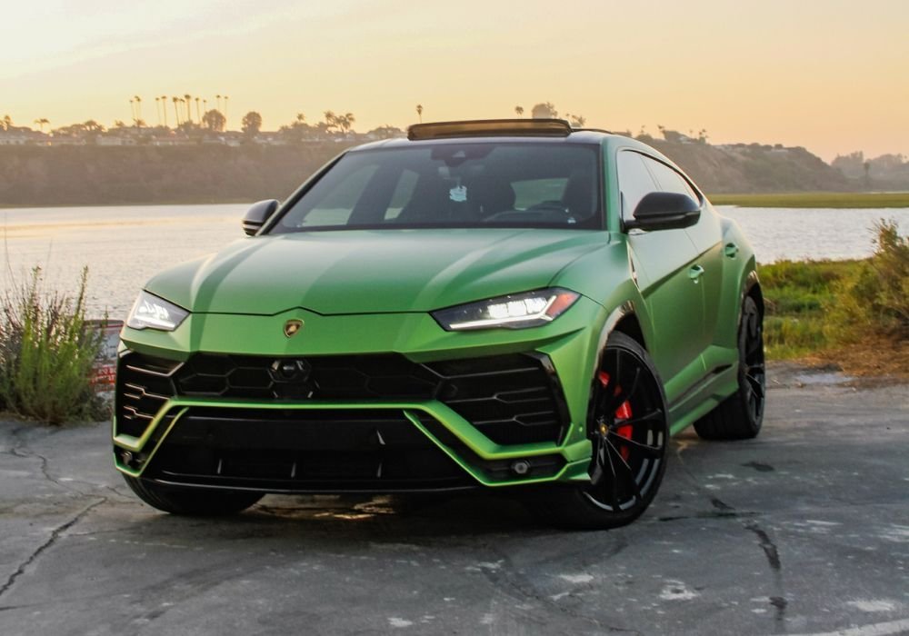 Lamborghini Urus Green Rental | Apex Exotic Rentals