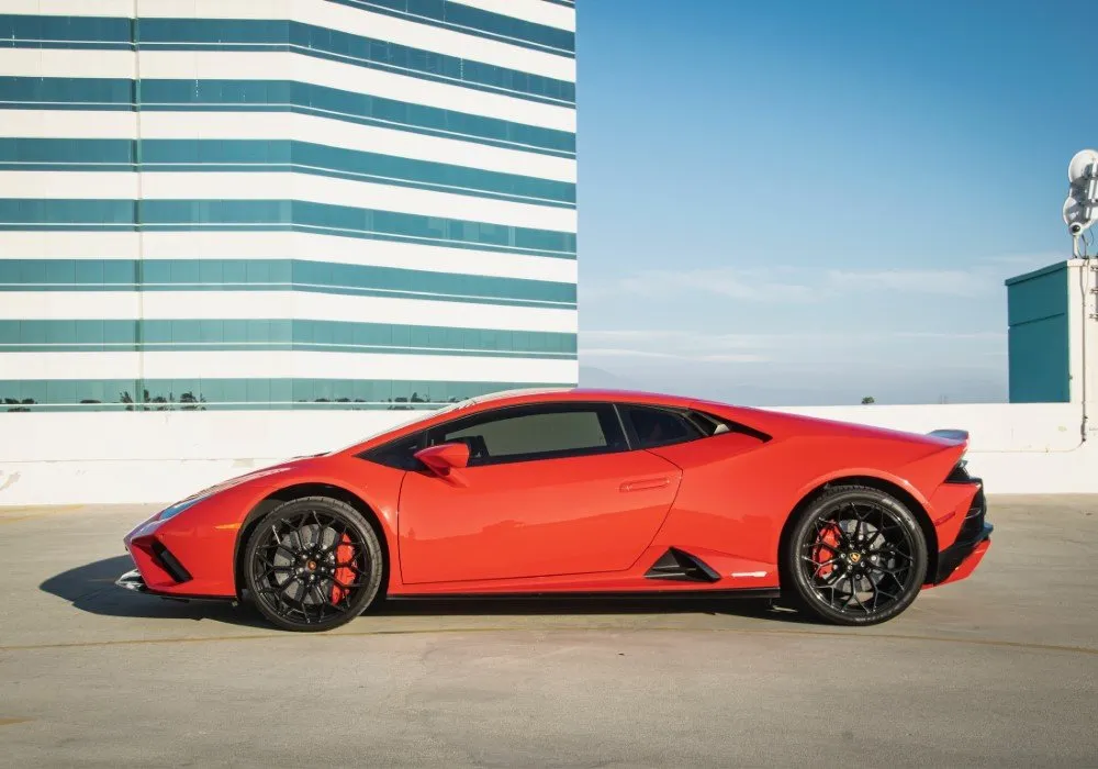 Lamborghini Huracán Evo Rental | Apex Exotic Rentals