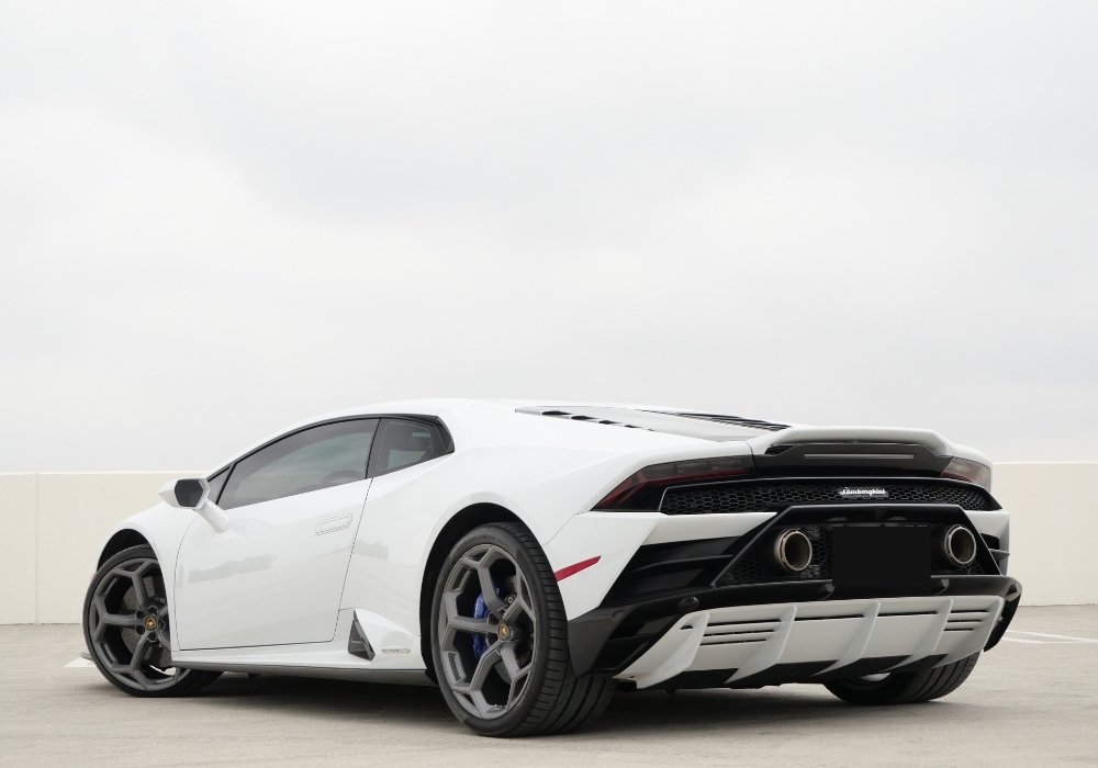 Lamborghini Huracan Evo Black - White Rental | Tampa Supercar Hire | Apex Exotic Rentals