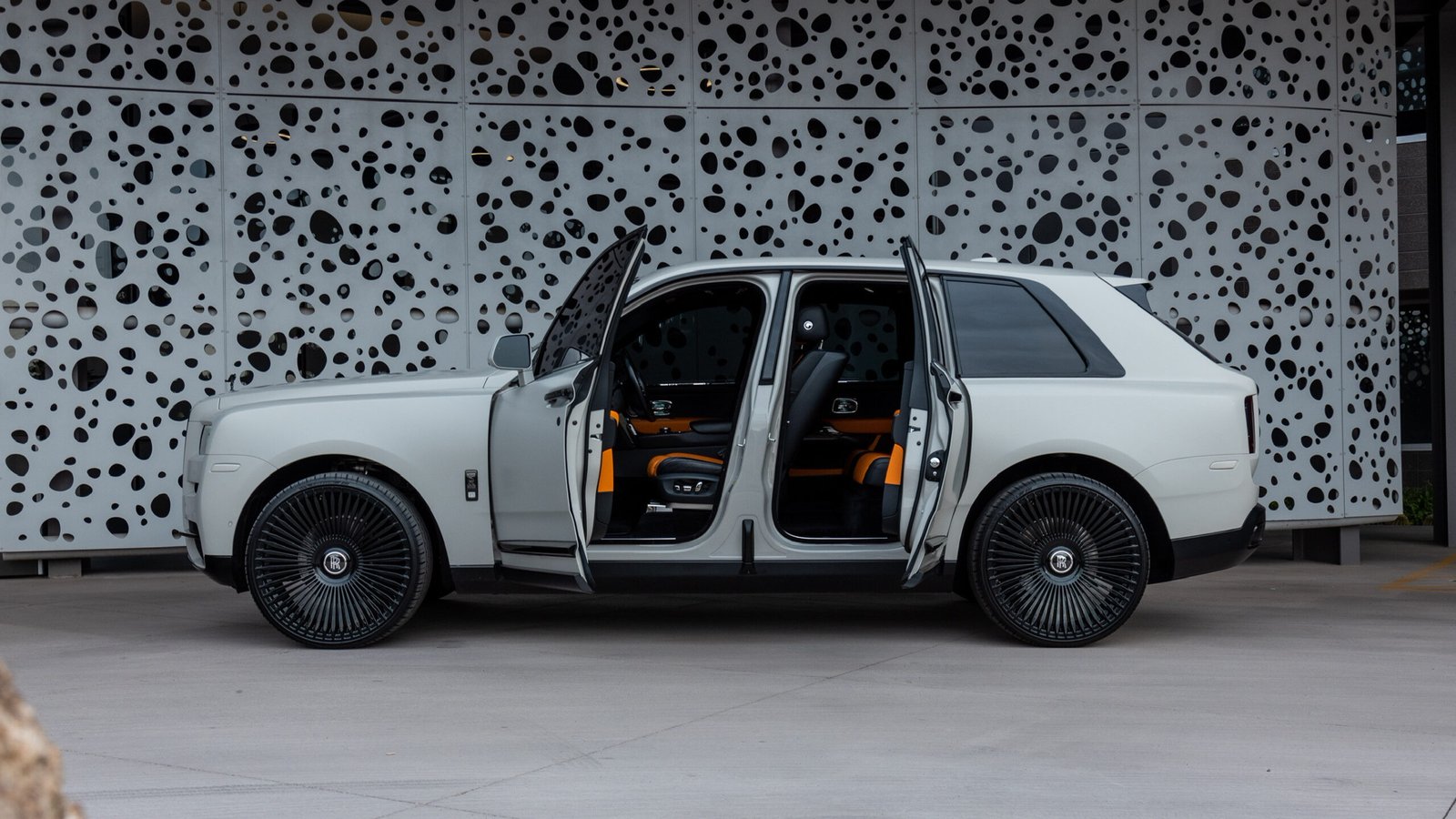 Rolls Royce Cullinan Rental Scottsdale
