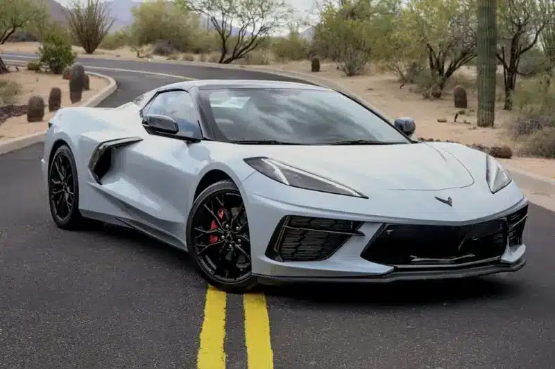 Corvette C8 Convertible (White)