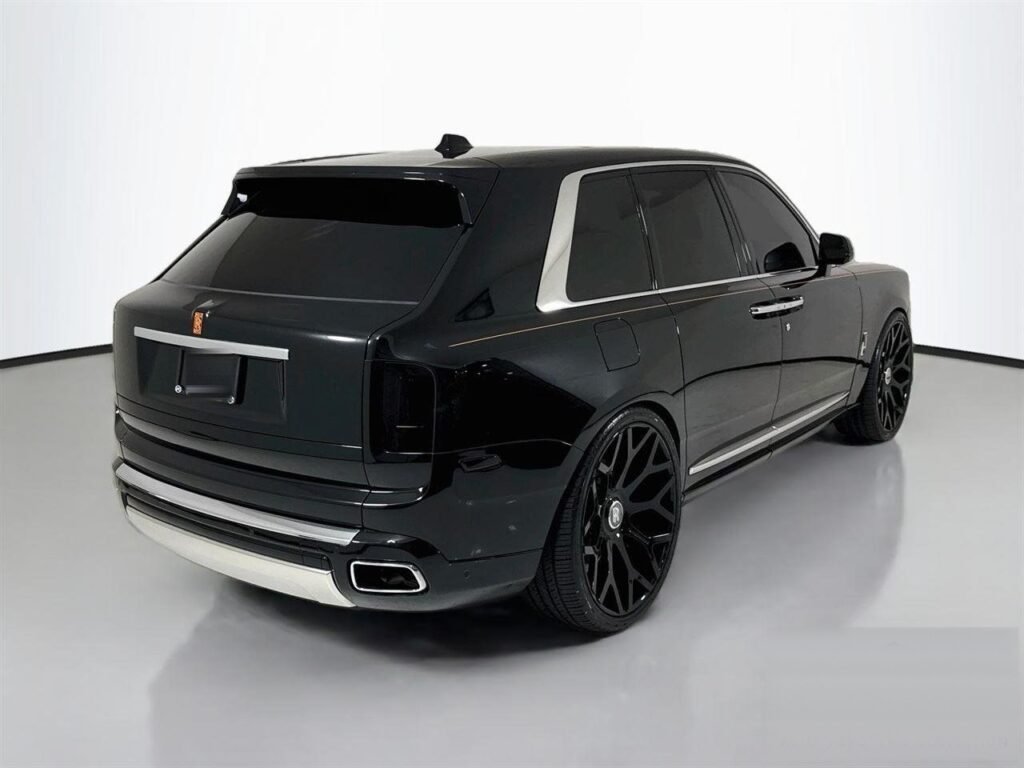 Rolls-Royce Cullinan rental Scottsdale — black, rear three-quarter