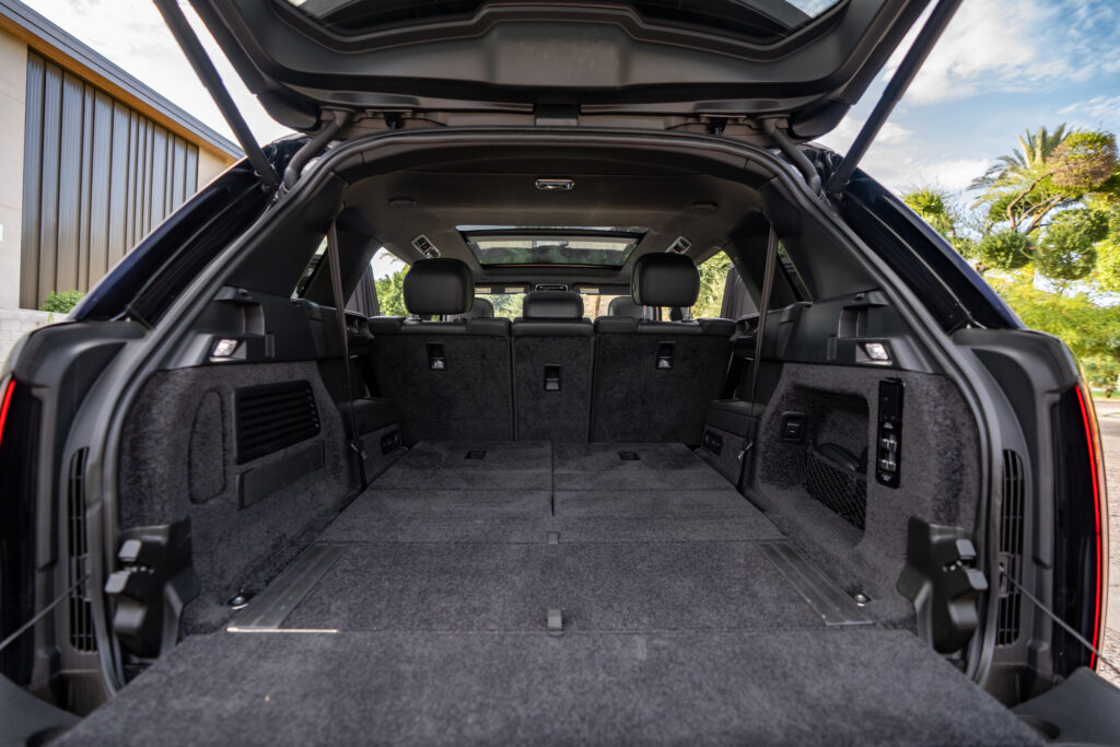 Black Range Rover LWB Autobiography rental in Scottsdale, rear cargo area view